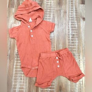 Kate Quinn 2 piece baby outfit 6-12m